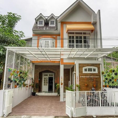 Reddoorz Near Sindu Kusuma Edupark 2 Hotel Cebongan Exterior foto